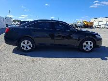 2017 Ford Taurus - Photo 4