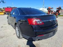 2017 Ford Taurus - Photo 7
