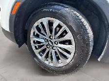 CADILLAC XT4 PREMIUM LUXURY AWD 2024 - Photo 9