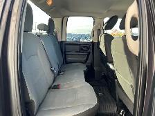 2022 Ram 1500 Classic Express Extended Cab 3.6L V6 | Command Sta - Photo 23