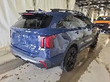 2025 Kia Sorento - Photo 3