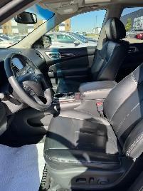 2015 Nissan Pathfinder SL 4WD V6 7-Pass : LOW MILEAGE - Photo 7