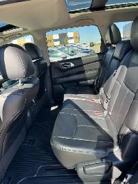 2015 Nissan Pathfinder SL 4WD V6 7-Pass : LOW MILEAGE - Photo 8