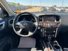 2015 Nissan Pathfinder SL 4WD V6 7-Pass : LOW MILEAGE - Photo 13