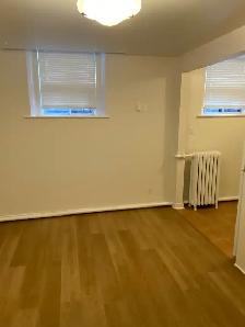 One Bedroom Apartment in Hamilton Gage Park area - Photo 5