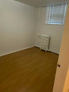 One Bedroom Apartment in Hamilton Gage Park area - Photo 8