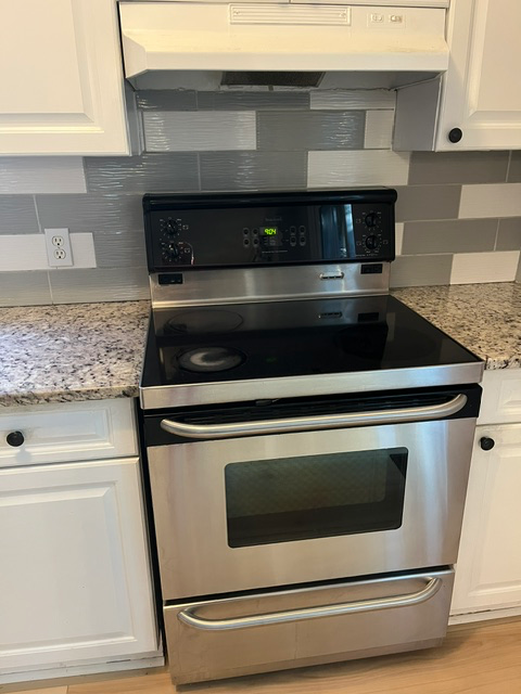 Beaumark Stove, $100