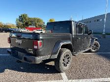2021 Jeep Gladiator Overland 4x4 - Photo 2