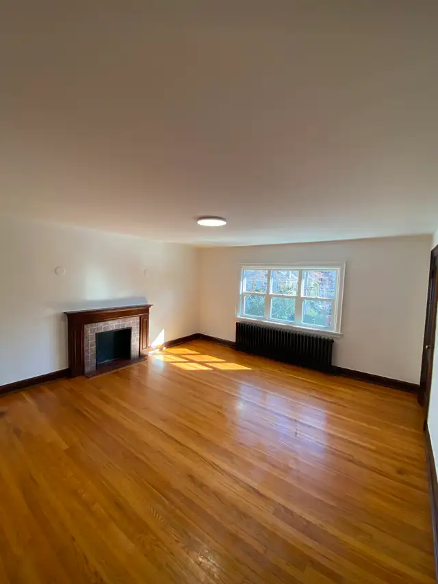 Large 1 Bedroom in Jane Subway Line (ALL INCLUDED $1998)