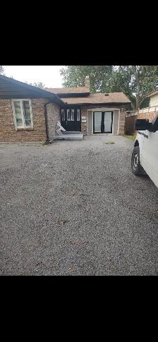 Niagara Falls 3 Bed 1 Bath all inclusive APT for rent.