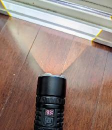 3000  Lumens Heavy Duty Rechargeable LED Flashlight Torch Solid