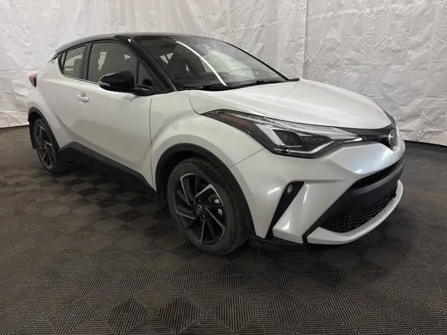 2022 Toyota C-HR | LIMITED 2.0 | HEATED LEATHER SEATS | HTD STR
