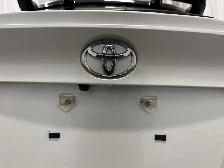 2022 Toyota C-HR | LIMITED 2.0 | HEATED LEATHER SEATS | HTD STR - Photo 11
