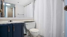FULLY FURNISHED  1 BEDROOM / PRIME LOCATION / AVAILABLE NOV 1 - Photo 13