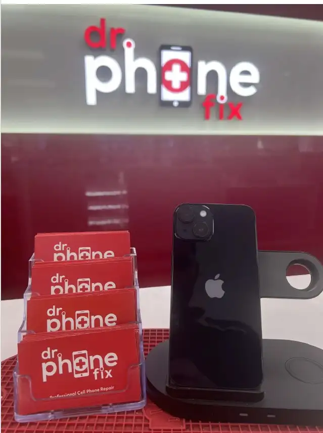 'UNLOCKED IPHONE 14 (256GB) FOR $529 1-YEAR WARRANTY'