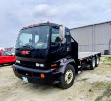Flatbed truck - Photo 2