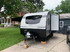 Trade a 3500 truck for this Venture RV Sonic Lite - Photo 3