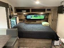 Trade a 3500 truck for this Venture RV Sonic Lite - Photo 4