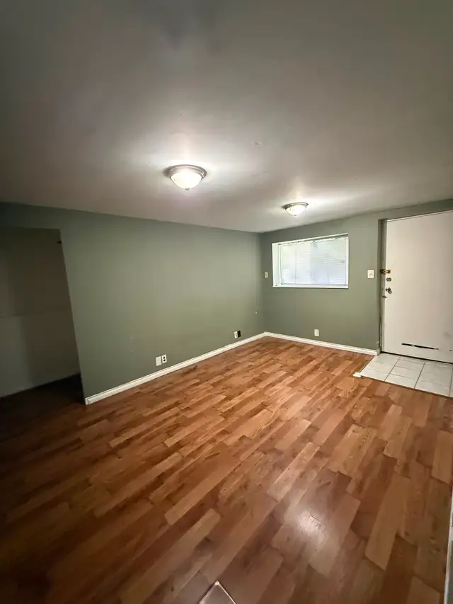 Spacious 4 bedroom/1 bath available now !