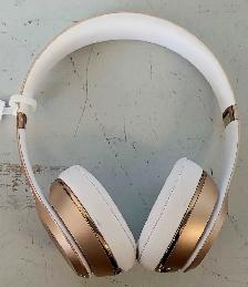 Beats Solo 3 Bluetooth On-Ear Headphones (31352103)