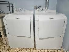 MAYTAG NEPTUNE WASHER AND DRYER SET