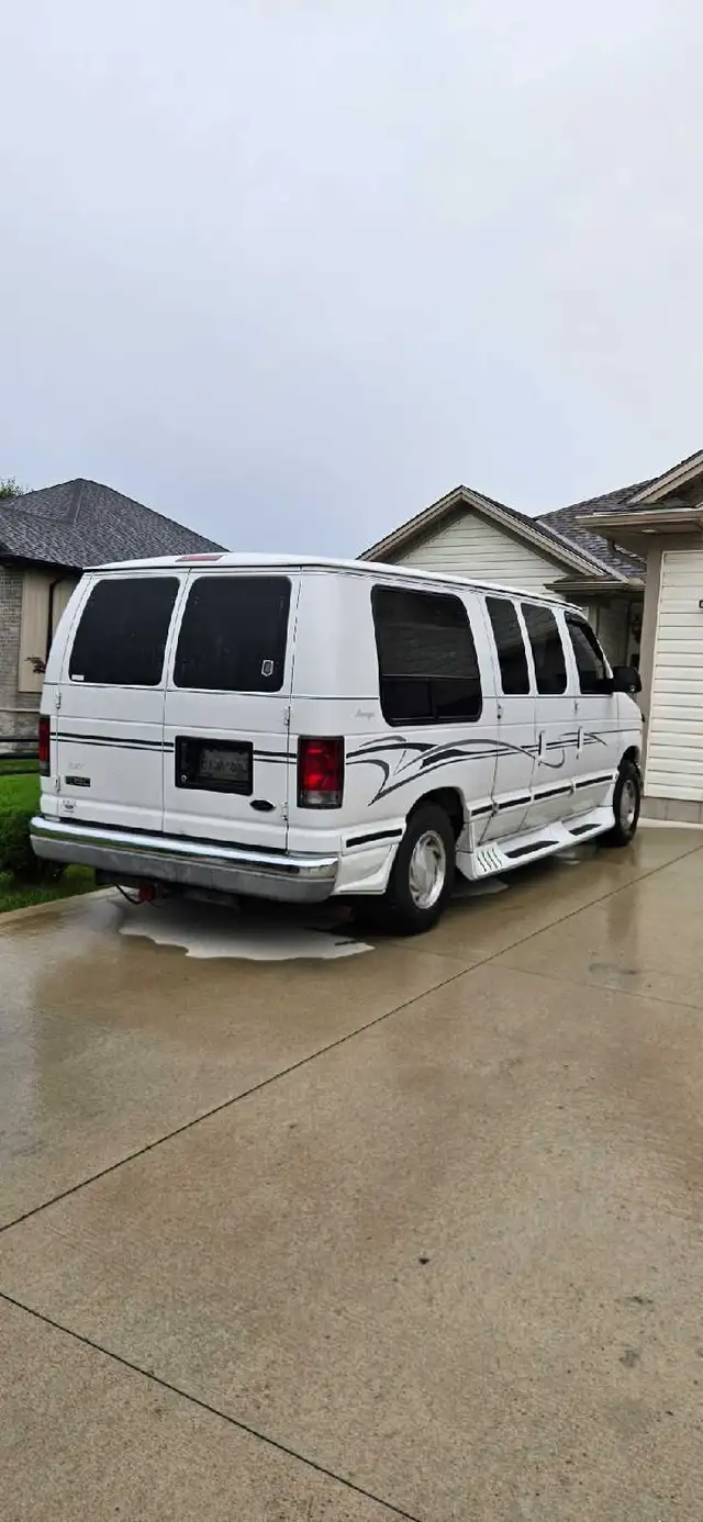2002 Ford econoline e150