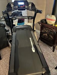 major yard sale! - Photo 6
