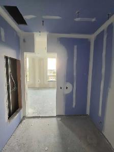 Drywall Taper - Photo 2