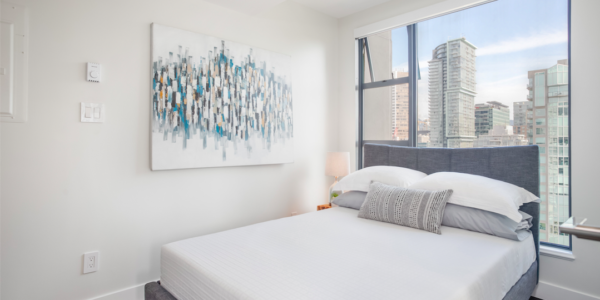 PRIVATE ROOMS IN DOWNTOWN VANCOUVER | Available now!