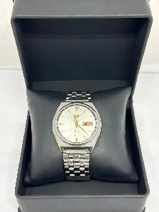 Vintage Seiko 5 Men’s Watch