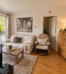 3 1/2 St-Hubert, côté soleil,  Balcon (Juillet) 1700-12 - Photo 2