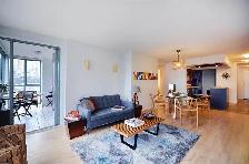 Private room for rent Downtown Vancouver | Avail NOW!