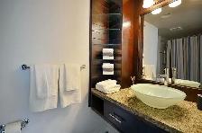 Private room for rent Downtown Vancouver | Avail NOW! - Photo 7