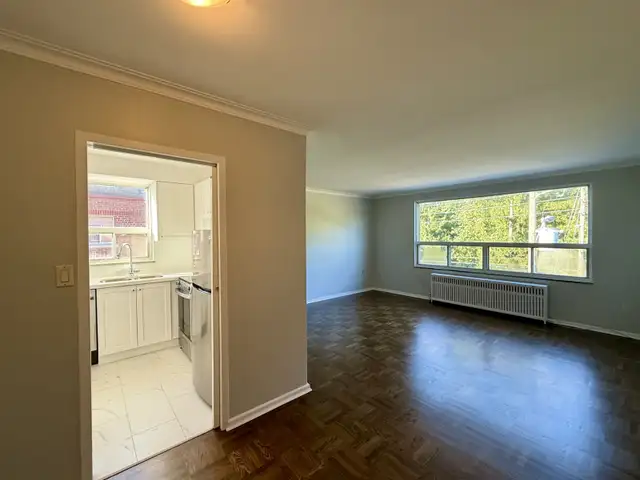 Two Bedroom apartment for rent on Bayview south of Davisville