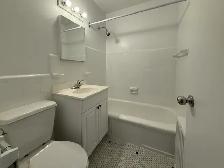 Two Bedroom apartment for rent on Bayview south of Davisville - Photo 6