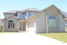 4 BEDROOM HOME AVAILABLE FOR RENT IN ST. CATHARINES!