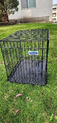 Petmate 24in-Size Metal Crate - Immaculate - $65 - 780-455-4858