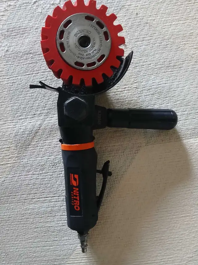 Dynabrade Nitro Series Pneumatic Grinder