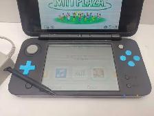 Nintendo 'NEW' 2DS XL System - Black/Blue - Photo 2
