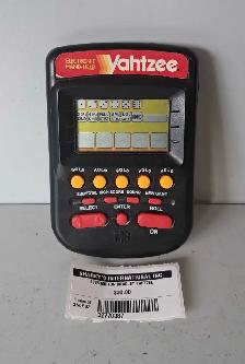 1995 Milton Bradley Yahtzee Handheld Game(32770387)