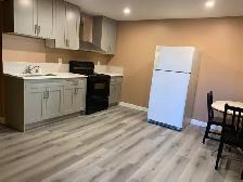 Spacious basement Room in Banff Trail close to UC/SAIT - Photo 8