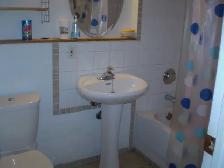 Private basement room near Square One for single female only - Photo 6