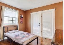 Three bedroom unit  with garage and plenty of deck space - Photo 7
