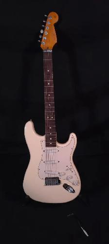 Jeff Beck guitar Used on the 95 Santana tour on auction NOW! - Photo 6