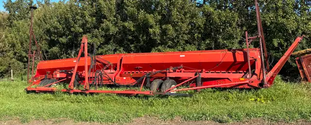 Case IH Drills 6200-if this ad is posted it's available