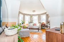 SHOWSTOPPING 3BR TOP FLOOR ON MADISON AVE! - Photo 2