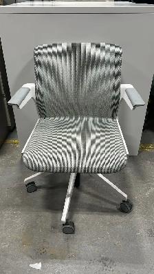 Best Quality office chair for sale - Call Us Now! - Photo 4