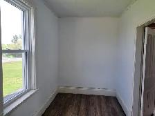 Charming 4 Bedroom Home in Bridgenorth | Sunroom & Gas Fireplace - Photo 9