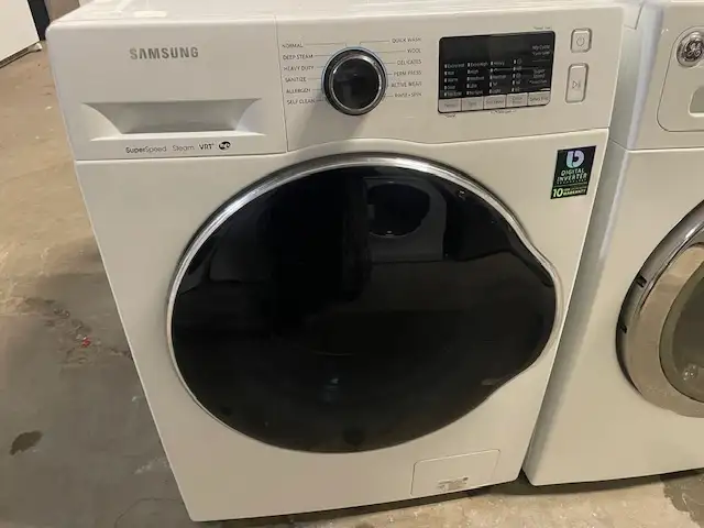 Mini laveuse seule frontale blanche Samsung (remis à neuf)