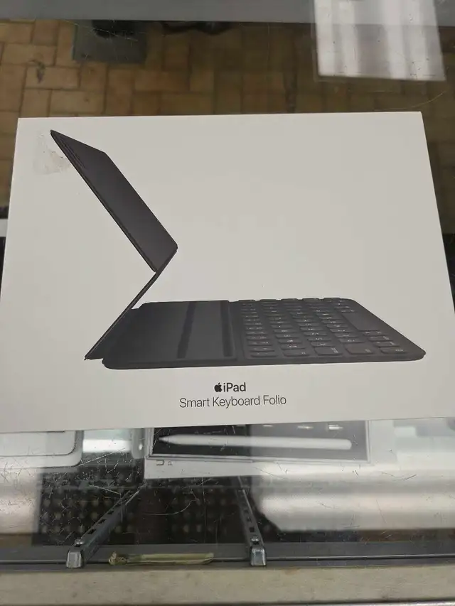 Apple Smart Keyboard Folio